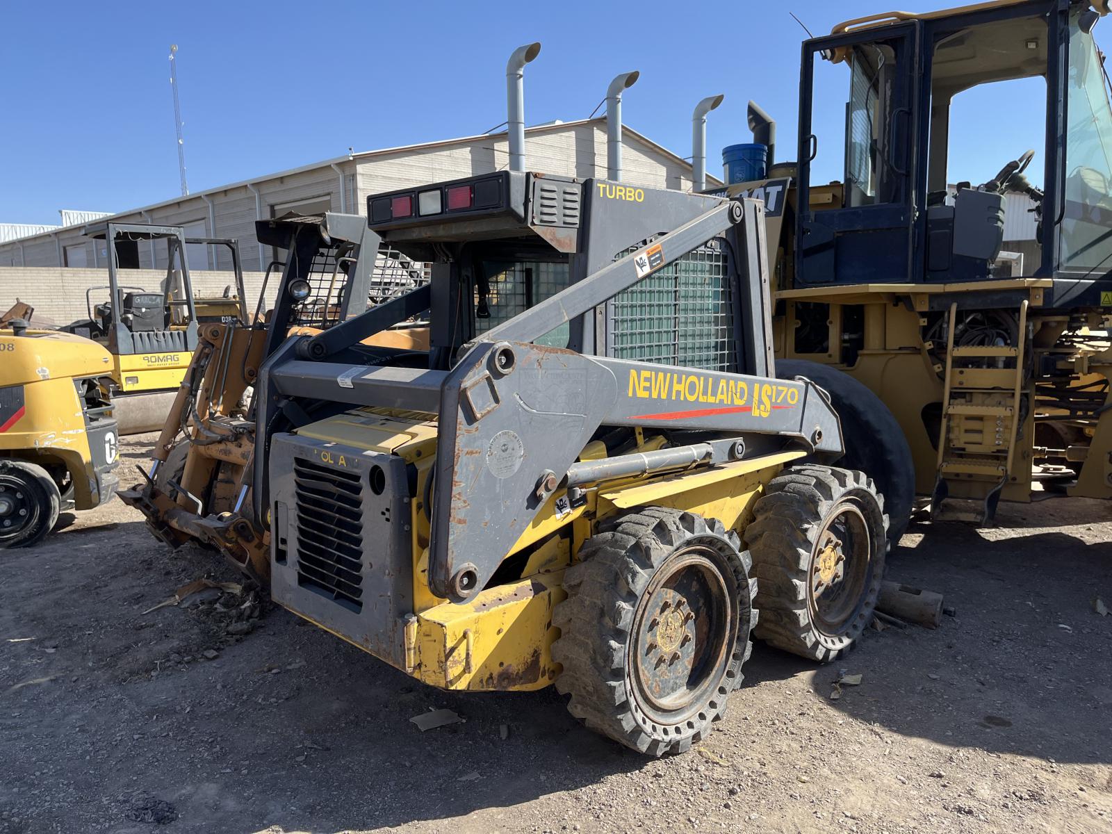 NEW HOLLAND LS170